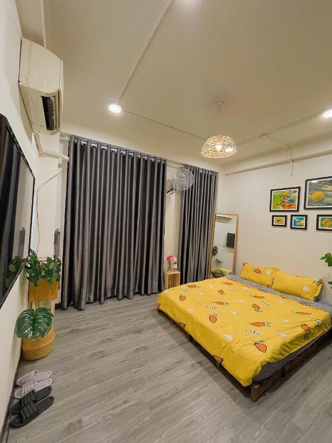 1999 Guest house